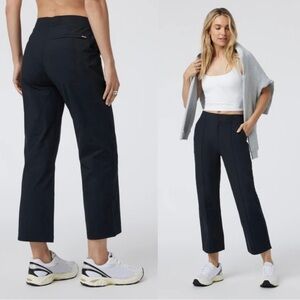 Vuori Meta Crop Performance Pintuck Mid Rise Pant Black Size Medium